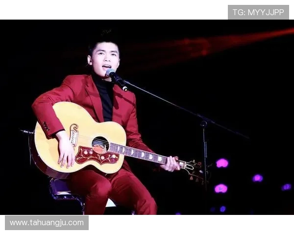 黄强专访：从青涩少年到足球巨星的成长之路与心路历程回顾